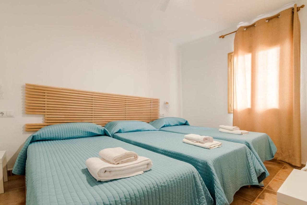 Apartamentos Mayans San Ferrán de ses Roques Exterior foto